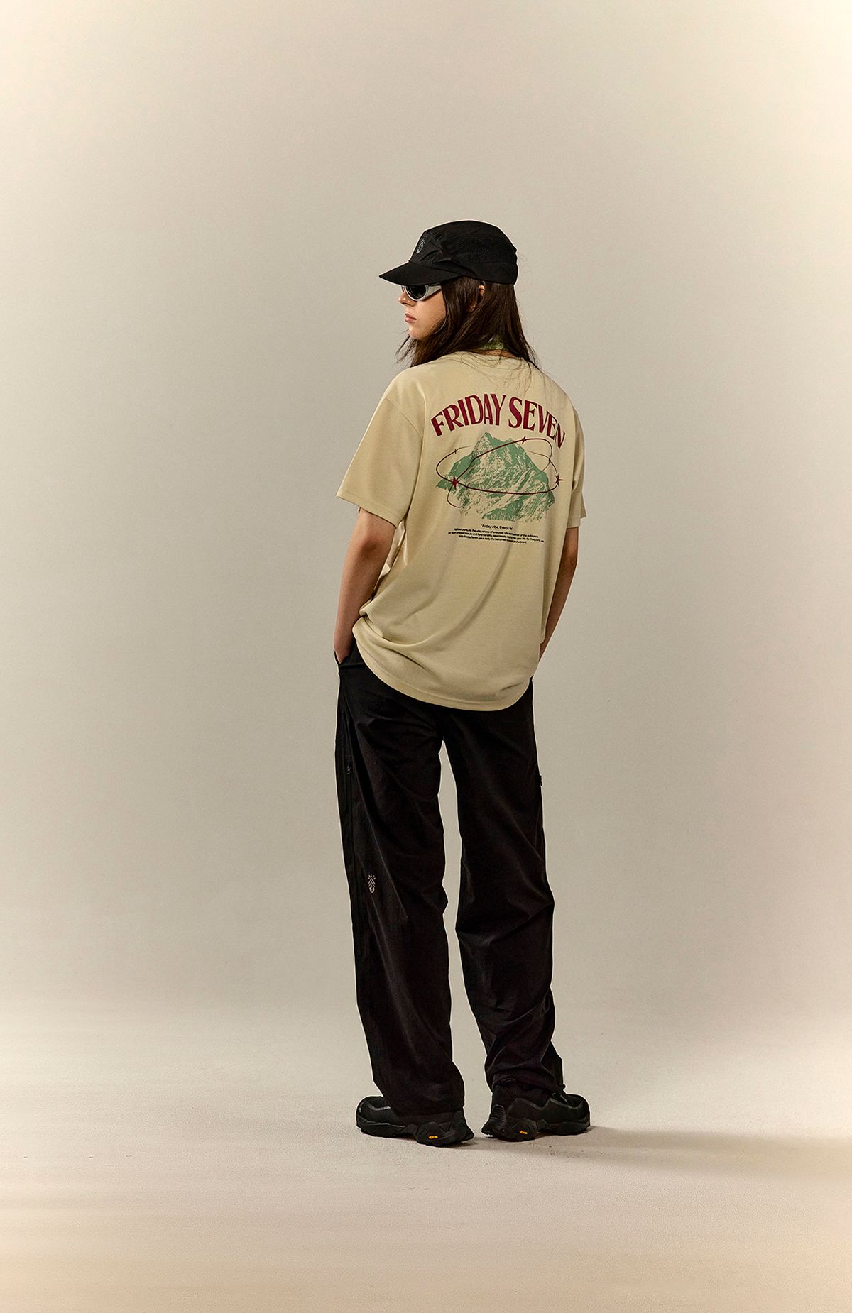 프라이데이세븐(FRIDAYSEVEN) 쿨쉴드 릴렉스 Layer7 coolshield ss beige