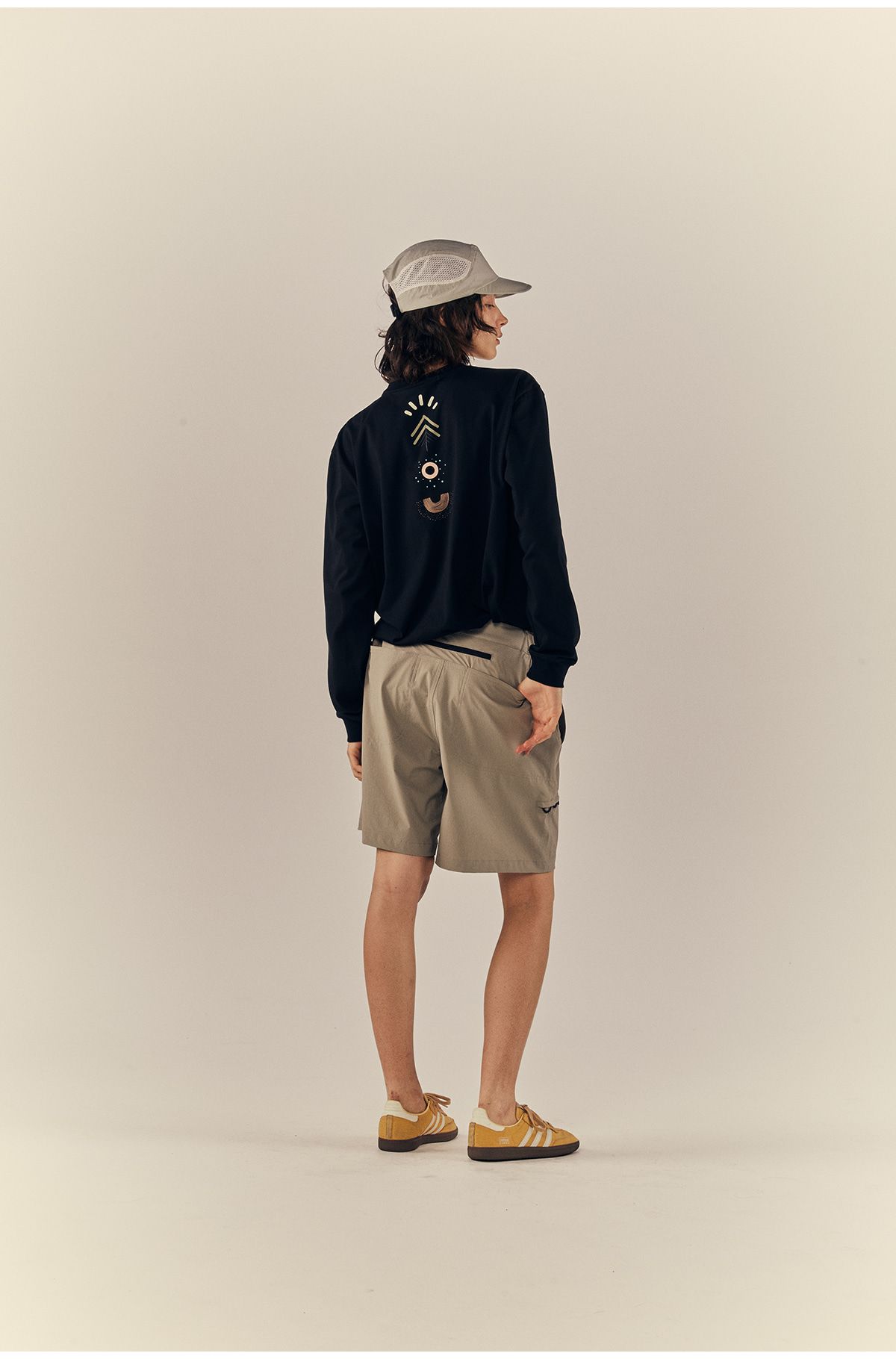 프라이데이세븐(FRIDAYSEVEN) 쇼츠 gaia short pants beige
