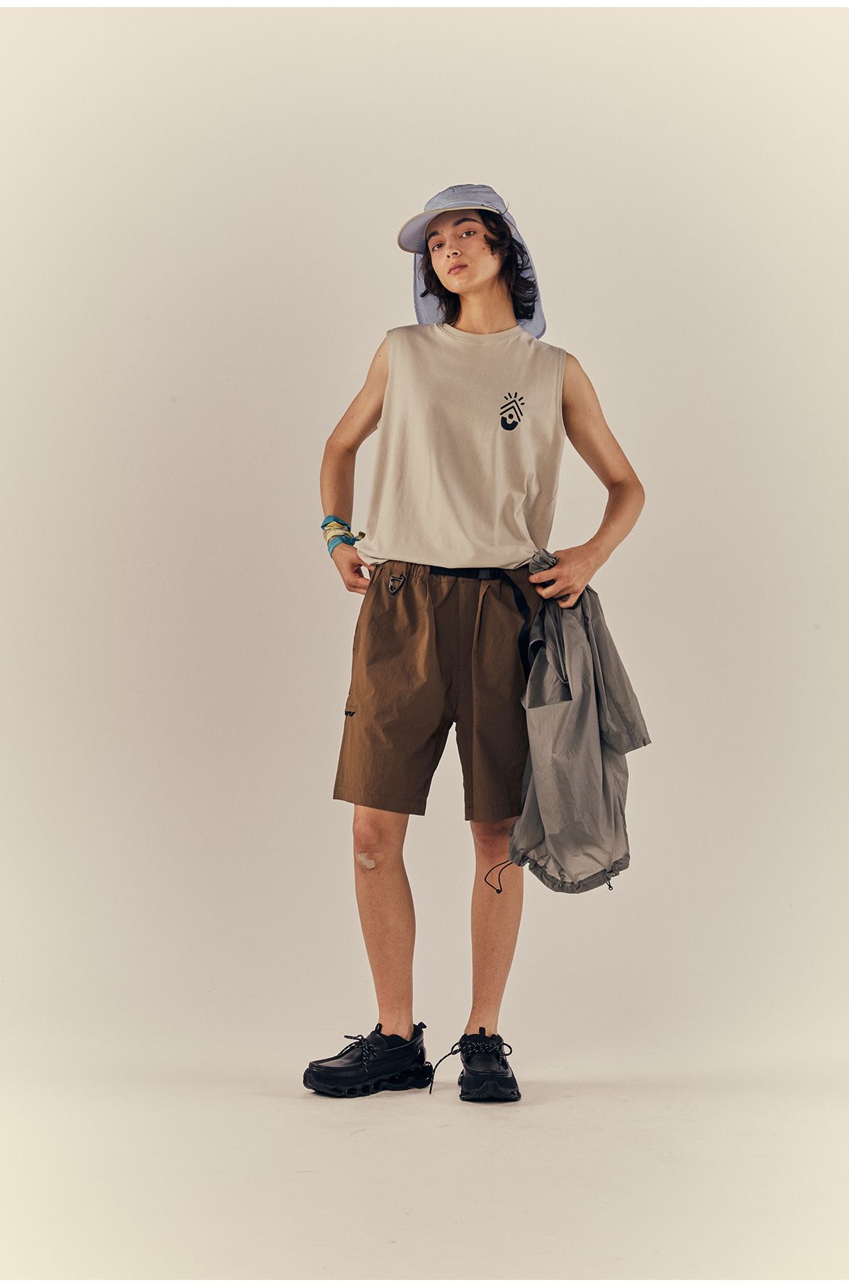 프라이데이세븐(FRIDAYSEVEN) 쇼츠 gaia short pants brown
