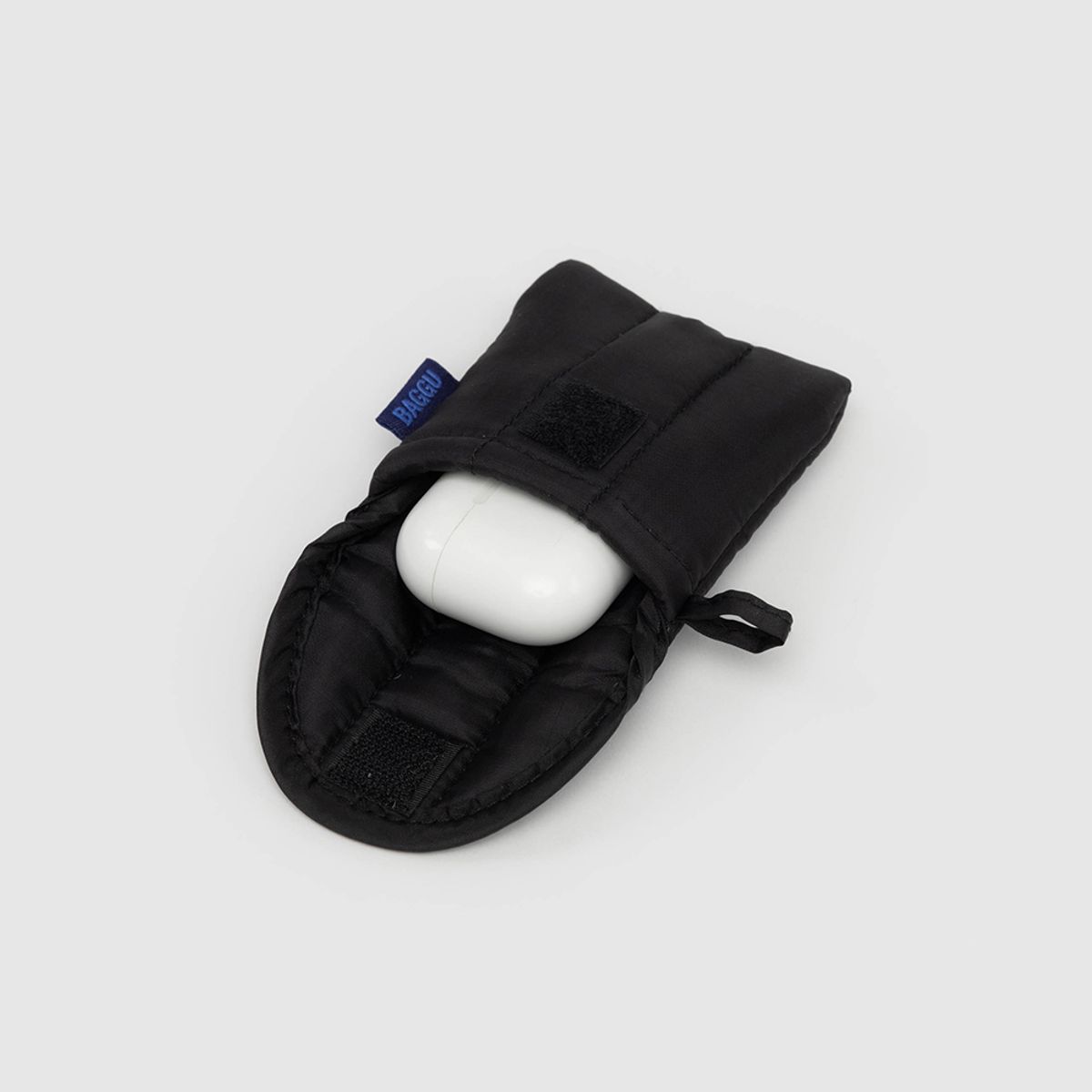바쿠(BAGGU) 에어팟 버즈 케이스 블랙