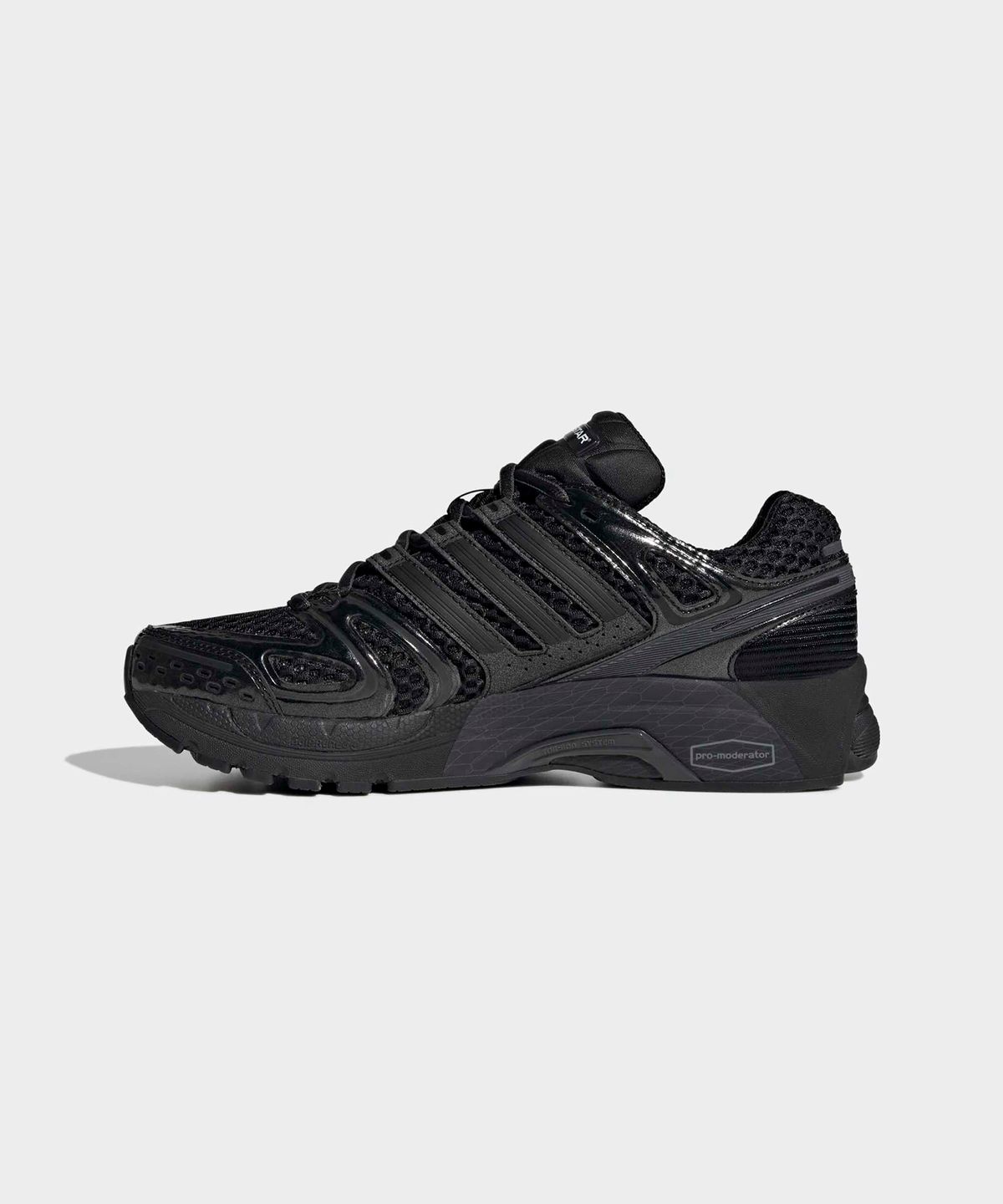 아디다스(ADIDAS) 아디스타 컨트롤 5 - 블랙 / JQ4166