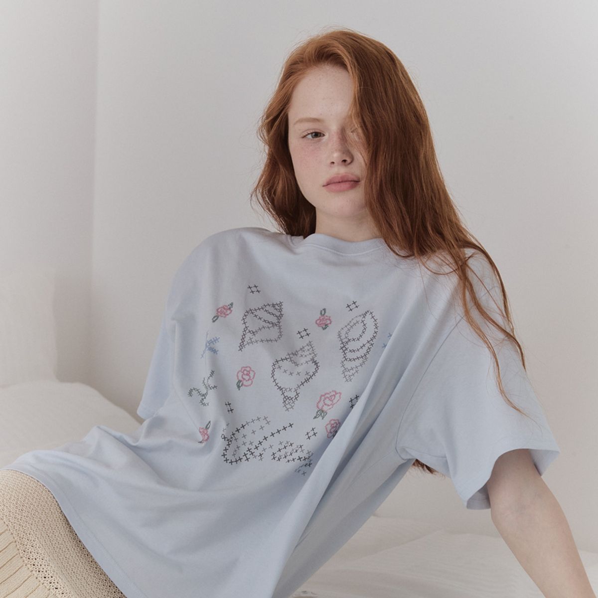 뮤즈무드(MUSEMOOD) clam stitch Tee (티셔츠)