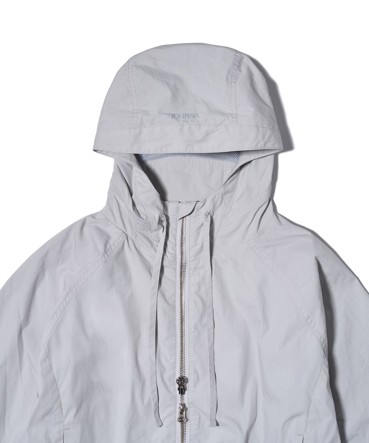 유희(YOUHEE) RUFFLE DETAILED WINDBREAKER GREY