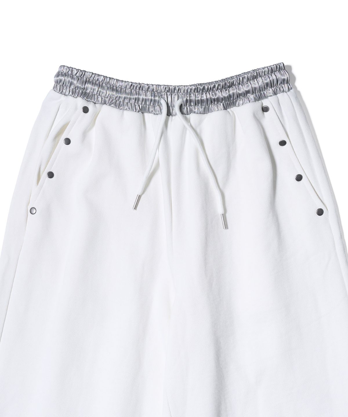 유희(YOUHEE) YOUHEETIC HOTFIX SWEATPANTS WHITE