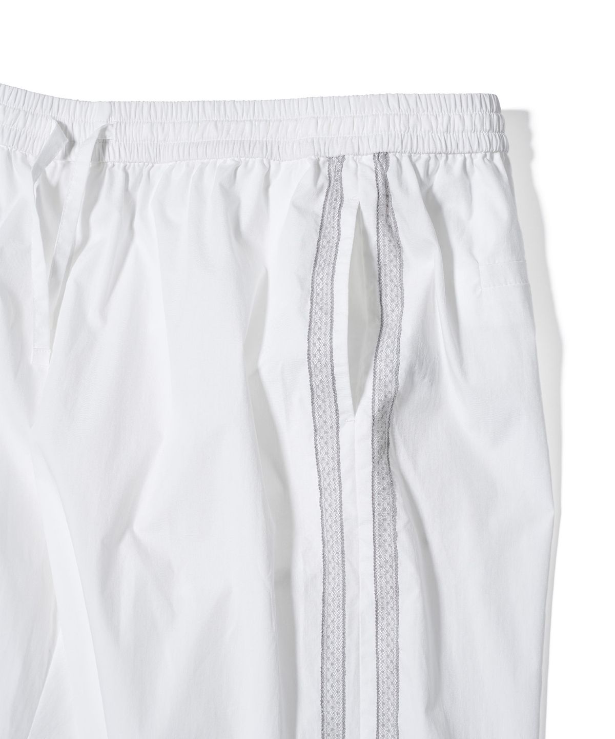 유희(YOUHEE) RUFFLE DETAILED BANDING PANTS WHITE
