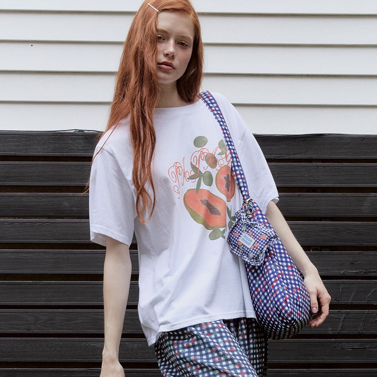 뮤즈무드(MUSEMOOD) lucky berry mini cushion pouch key ring (미니파우치키링)