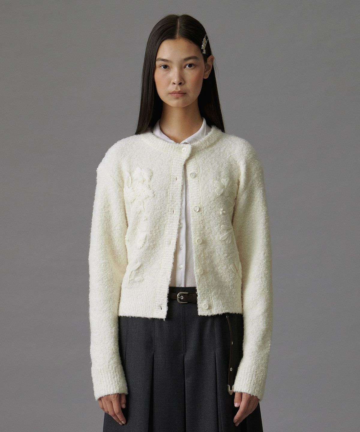 튜드먼트(TTUDEMENT) GRANDMA BOUCLE CARDIGAN CREAM