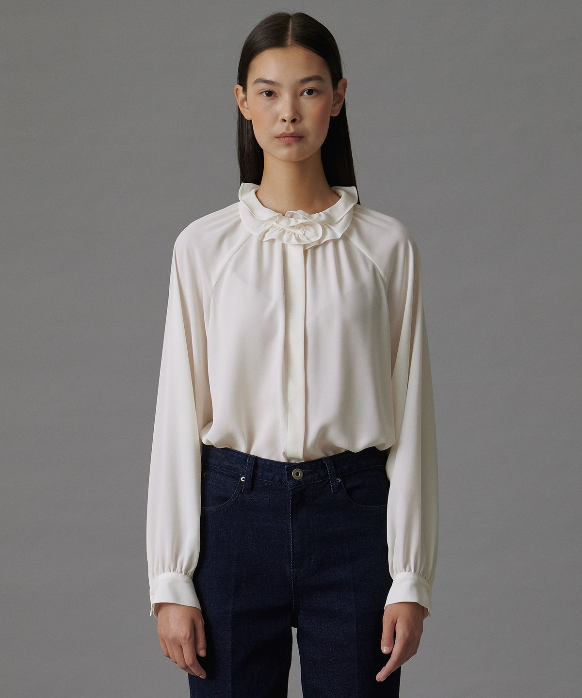 튜드먼트(TTUDEMENT) 70s RUFFLE BLOUSE IVORY