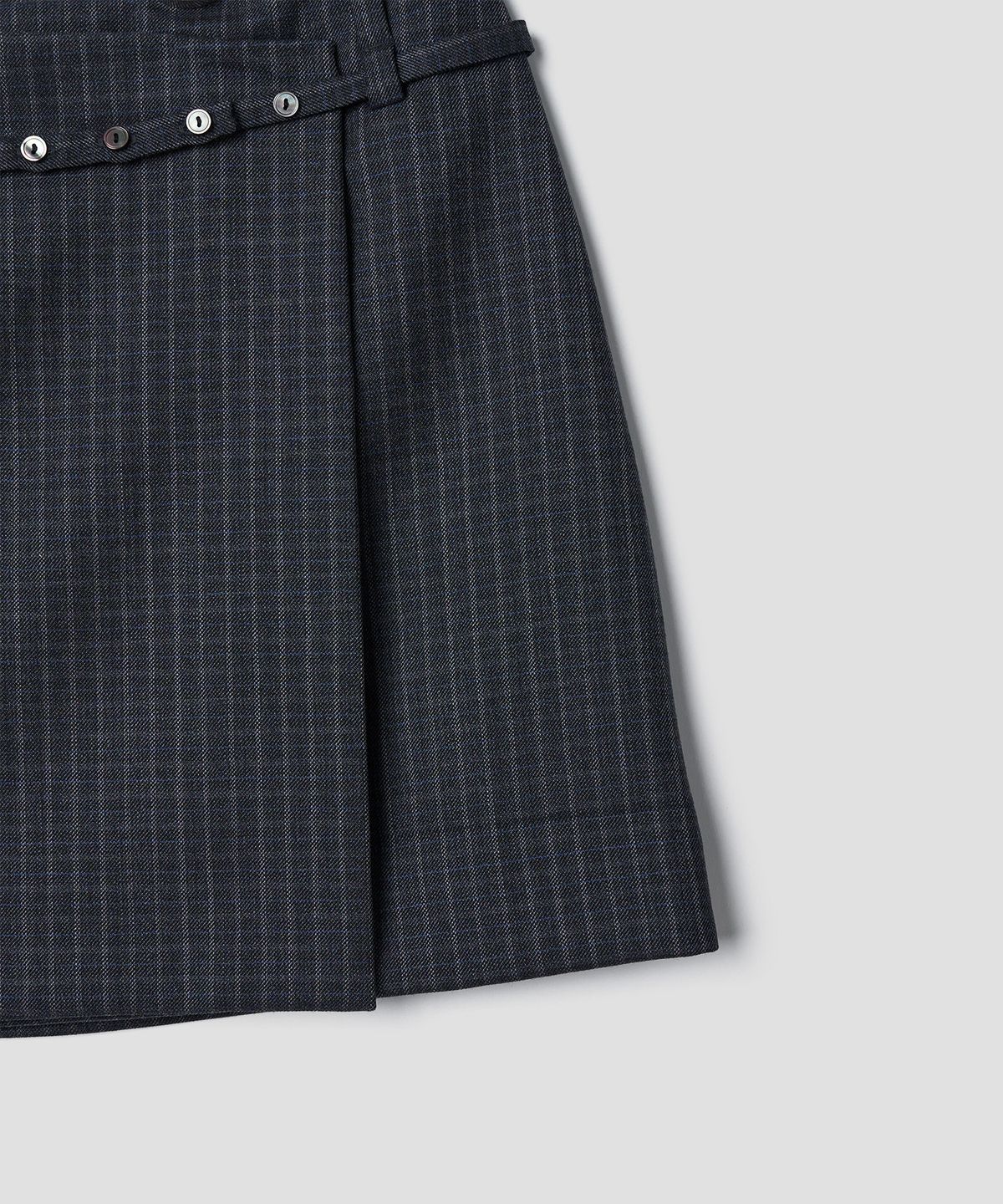 튜드먼트(TTUDEMENT) MINI WRAP SKIRT CHARCOAL