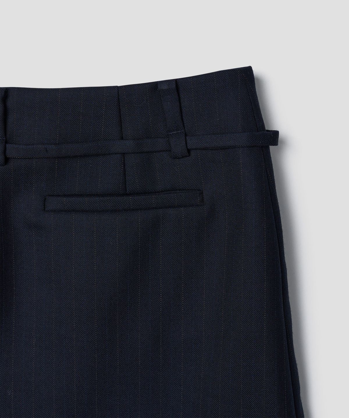 튜드먼트(TTUDEMENT) MINI WRAP SKIRT NAVY
