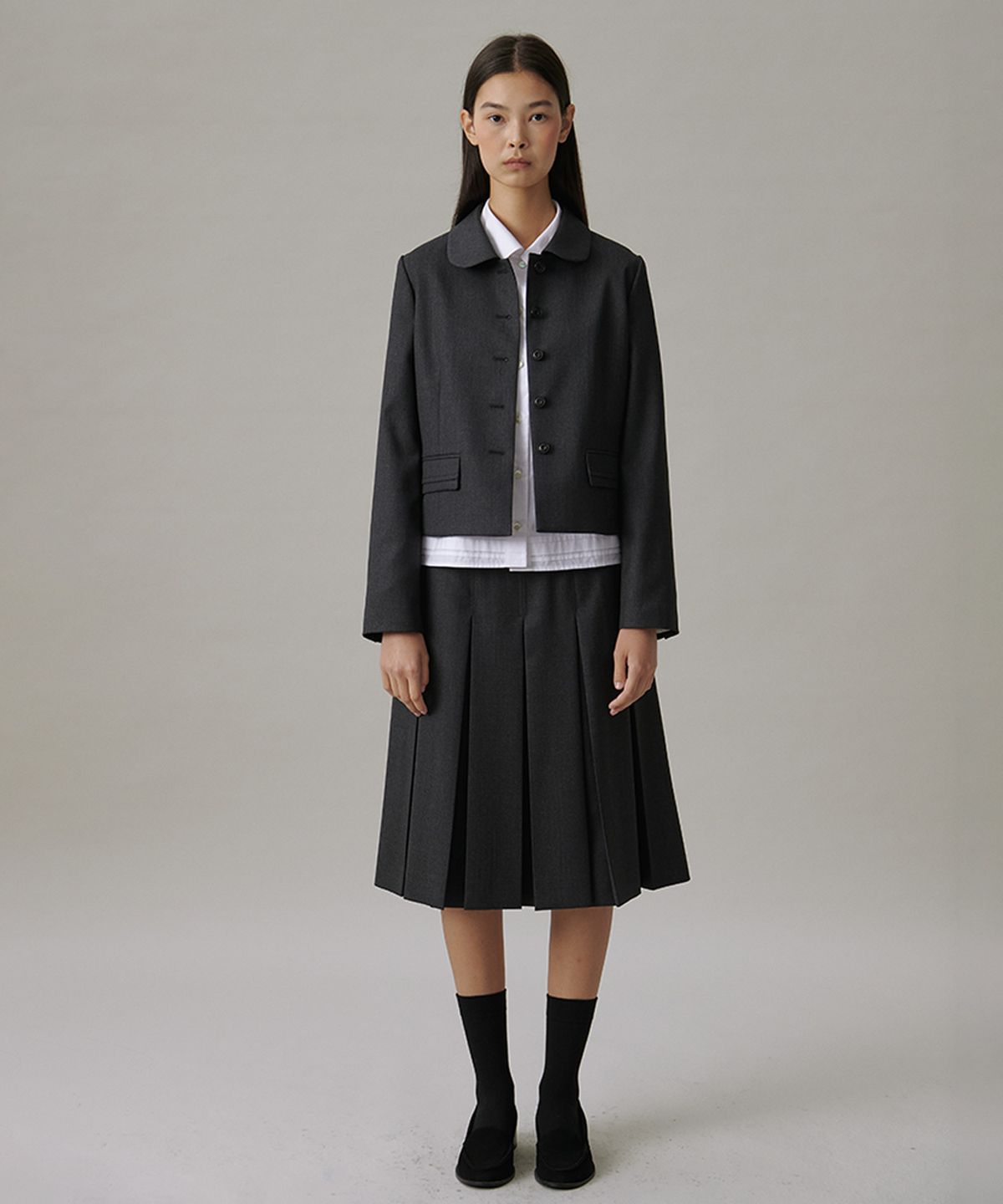 튜드먼트(TTUDEMENT) BOX PLEATS MIDI SKIRT_CHARCOAL