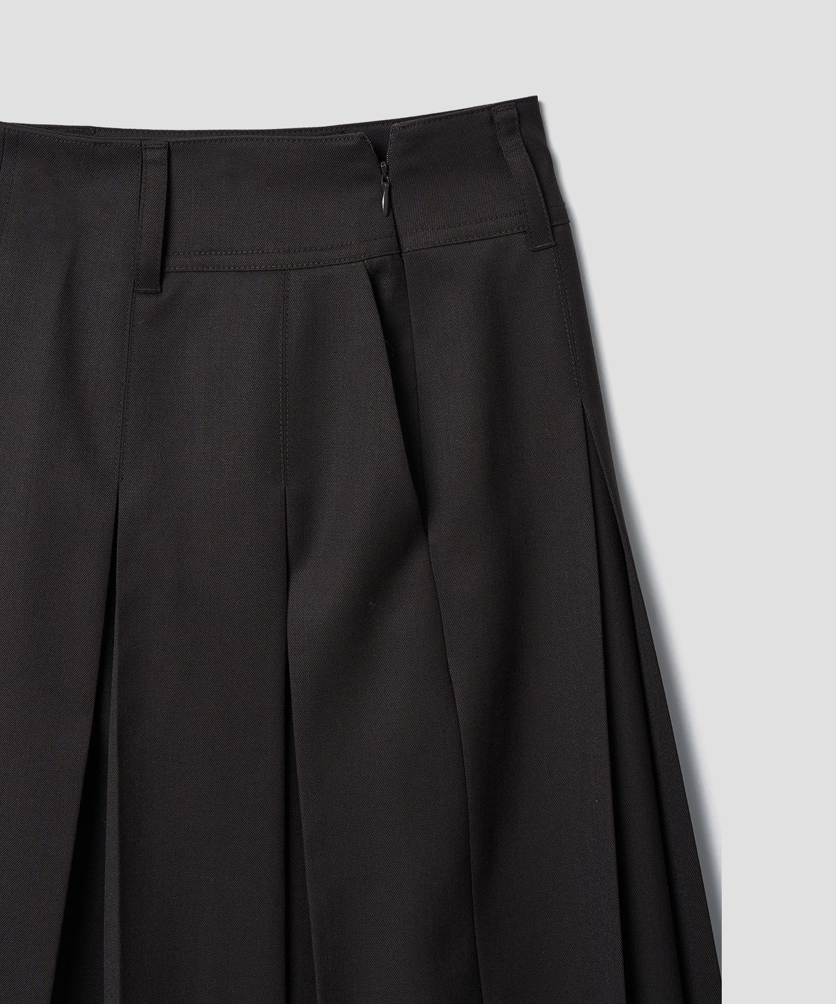튜드먼트(TTUDEMENT) BOX PLEATS MIDI SKIRT_BROWN