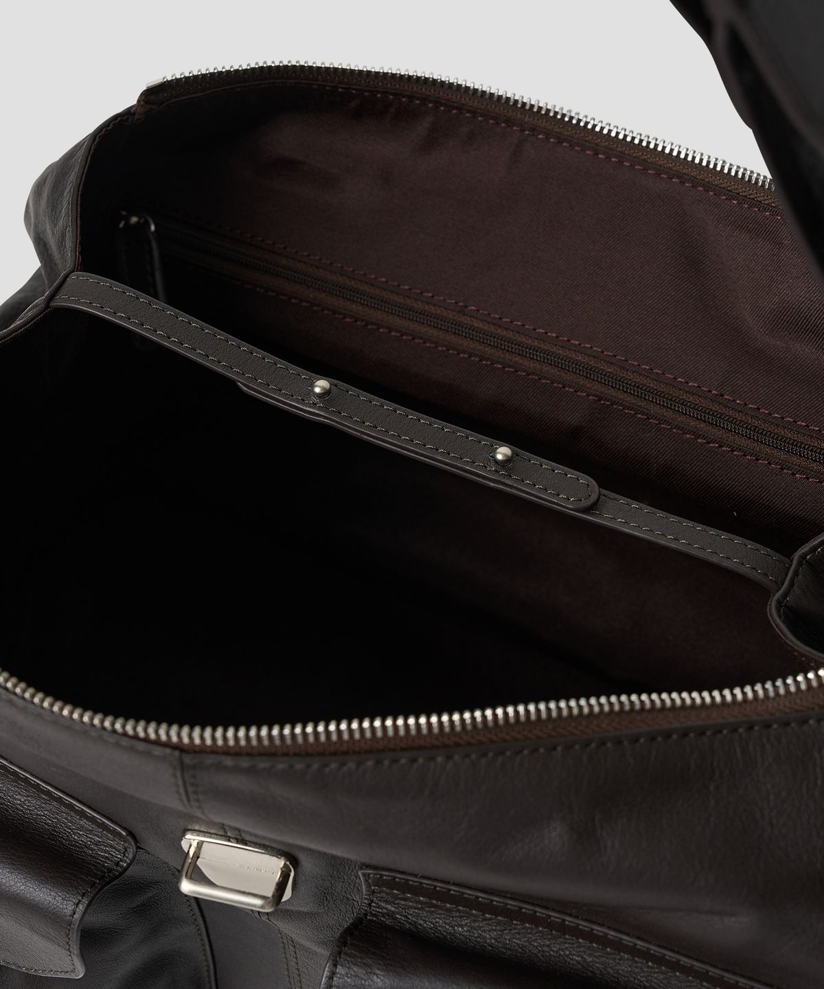 튜드먼트(TTUDEMENT) FLAP POCKET SATCHEL BAG BROWN