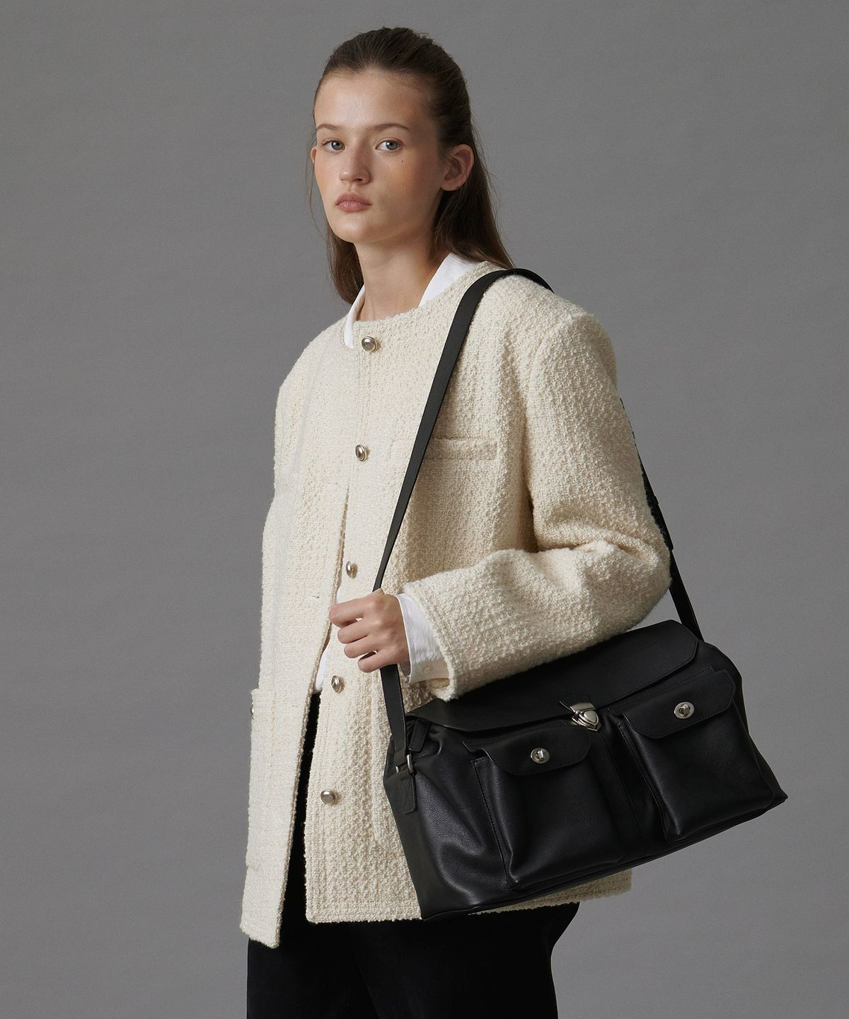 튜드먼트(TTUDEMENT) FLAP POCKET SATCHEL BAG BLACK
