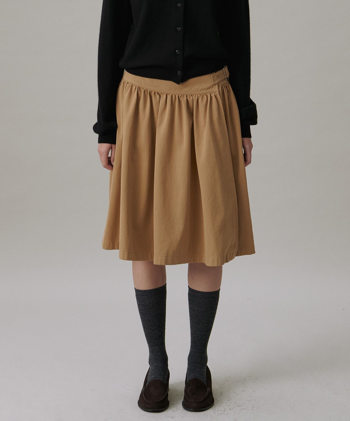 튜드먼트(TTUDEMENT) A-LINE FLARED WRAP SKIRT_BEIGE