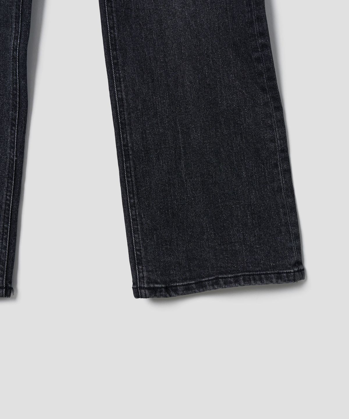 튜드먼트(TTUDEMENT) BOOT-CUT DENIM PANTS_BLACK