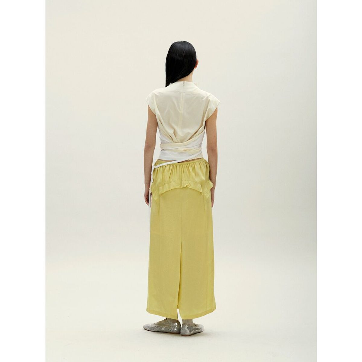 앙개(ANGGAE) Triangle Wrap TShirt   Ivory