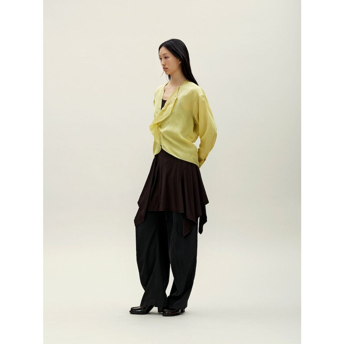 앙개(ANGGAE) Tulip Crop Blouse   Lemon