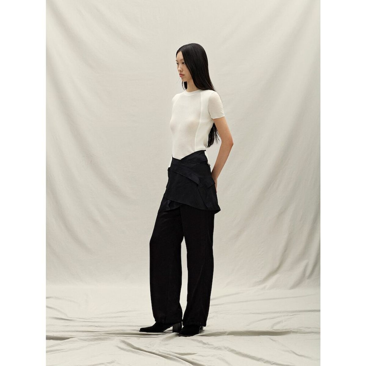 앙개(ANGGAE) Contrast Knit TShirt  White