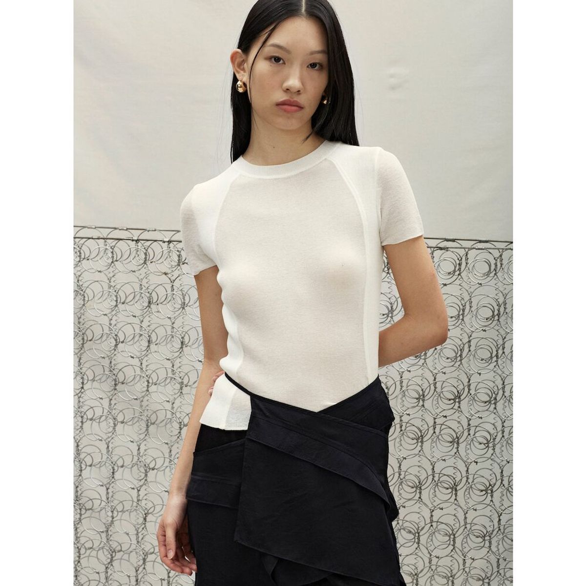 앙개(ANGGAE) Contrast Knit TShirt  White