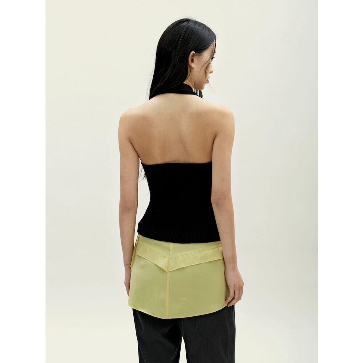 앙개(ANGGAE) Ribbed Halter Top  Black