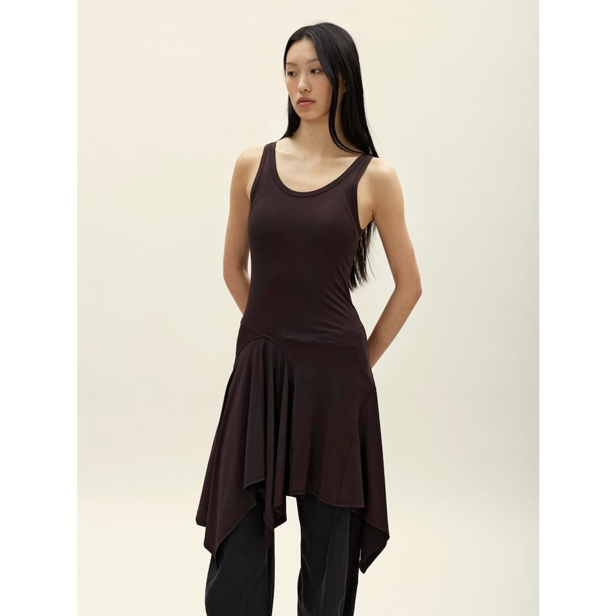 앙개(ANGGAE) Petal Jersey Dress   Brown