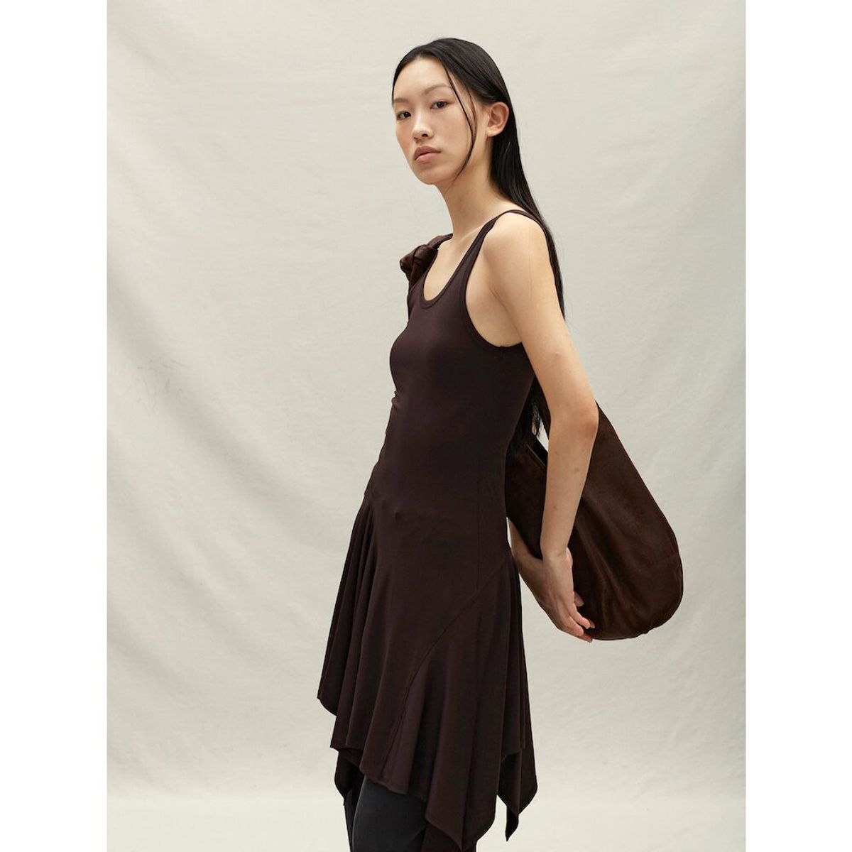 앙개(ANGGAE) Petal Jersey Dress   Brown