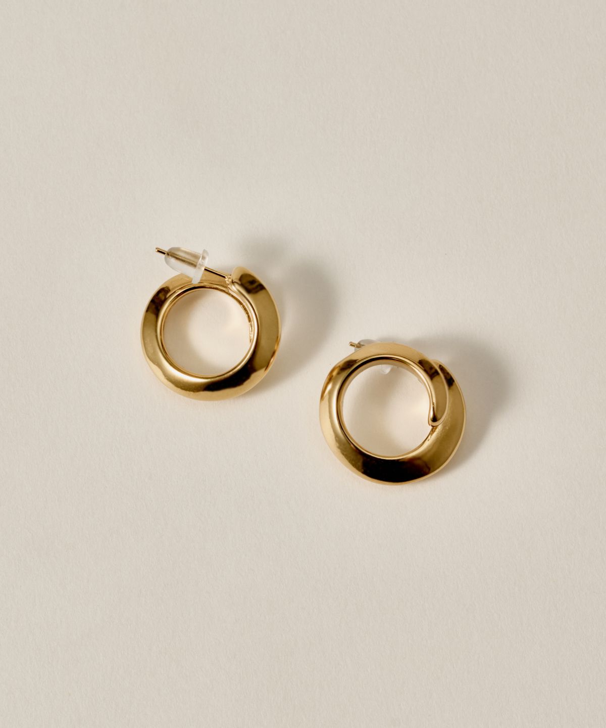 노비스도쿄(NOVICE TOKYO) 컬 피어스 Curl Pierce［Stainless］/ Gold