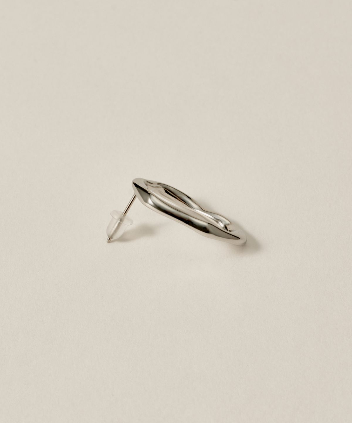 노비스도쿄(NOVICE TOKYO) 웨이브 후프 피어스 Squiggle Hoop Pierce［Stainless］/ Silver