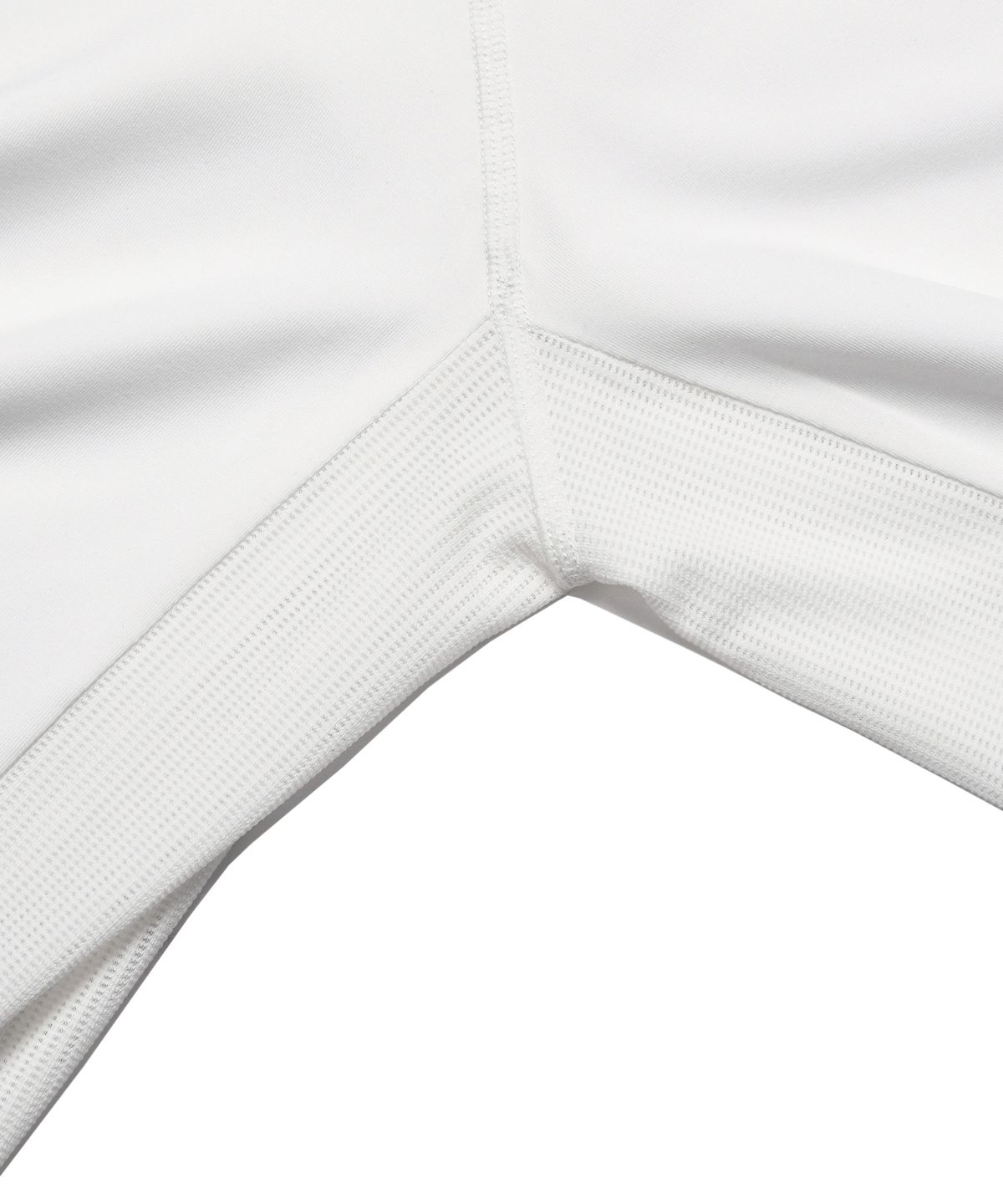 버터플라이 스포츠웨어(BUTTERFLY SPORTSWEAR) 퀵 드라이 레귤러핏 긴팔 티셔츠 화이트