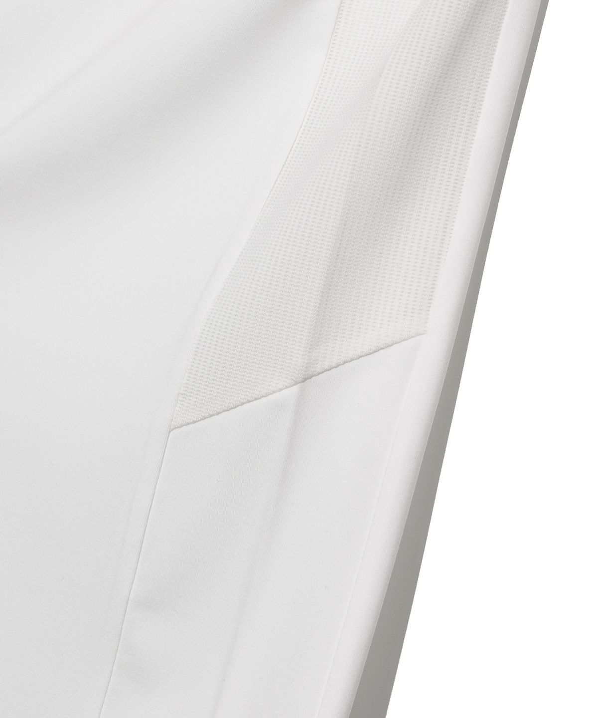 버터플라이 스포츠웨어(BUTTERFLY SPORTSWEAR) 퀵 드라이 오버핏 반팔티셔츠 화이트