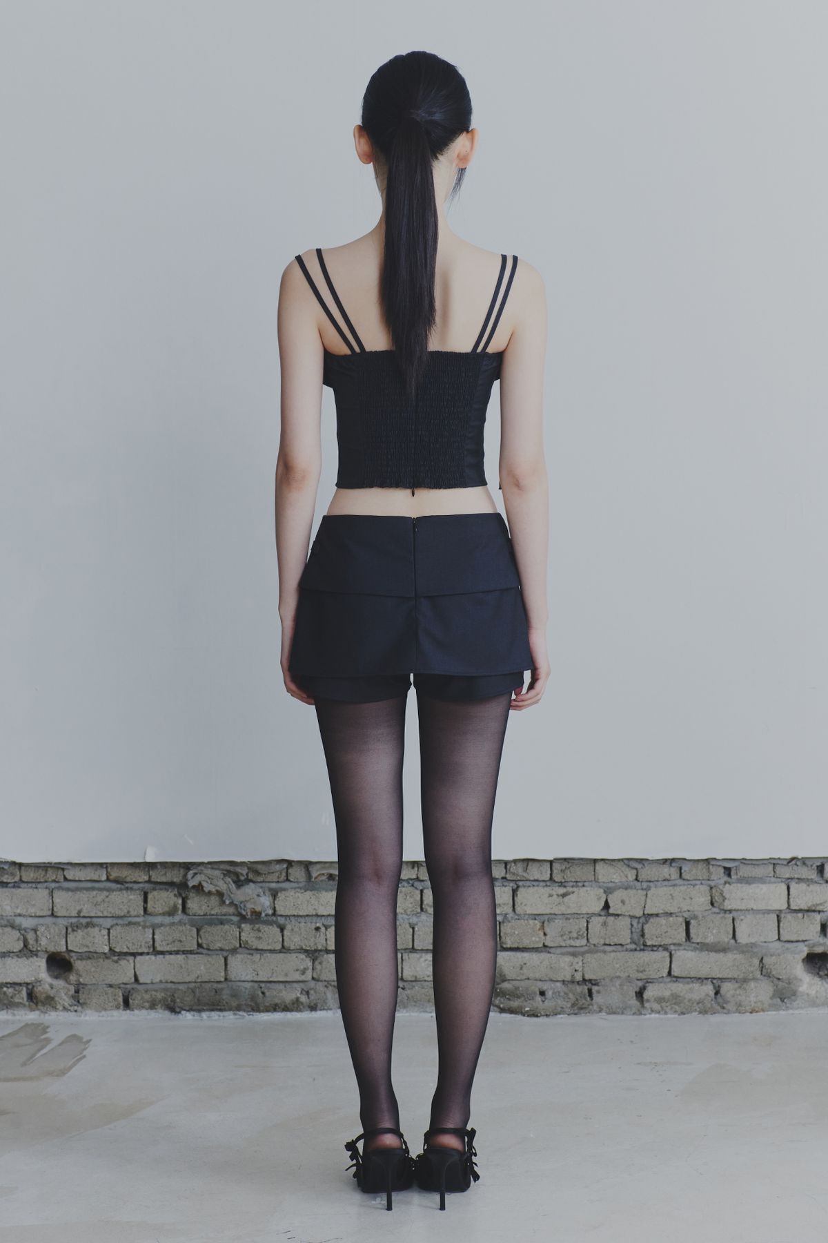 페인오어플레져(PAINORPLEASURE) HEART RIBBON TOP charcoal