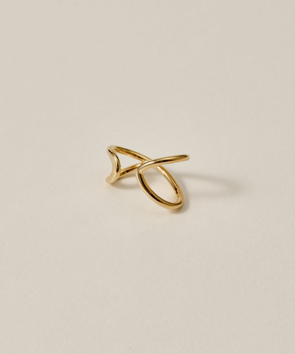 노비스도쿄(NOVICE TOKYO) 로우 크로스 라인 이어커프 Lower Cross Line Ear Cuff/ Gold