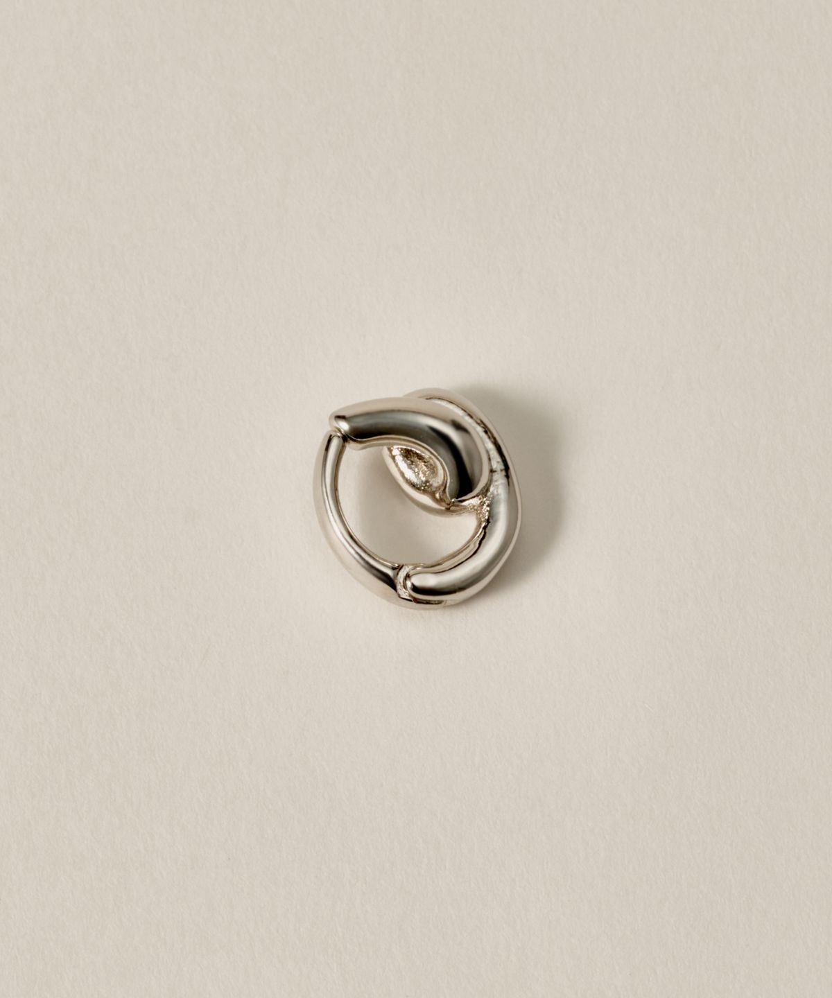 노비스도쿄(NOVICE TOKYO) 나선형 오픈 후프 이어커프 Spiral Open Hoop Ear Cuff/ Silver