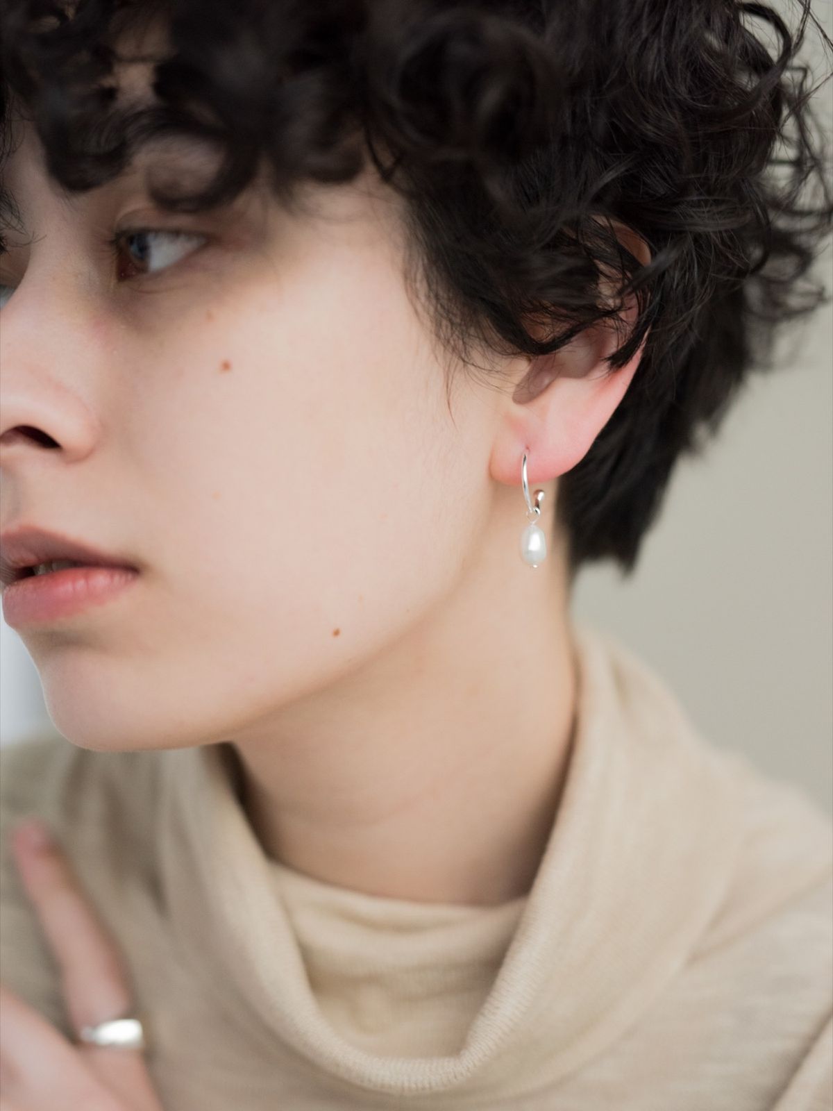 노비스도쿄(NOVICE TOKYO) 바로크 담수진주 후프 피어스 (귀걸이) Baroque Pearl Hoop Pierce  [Silver 925]  / Silver
