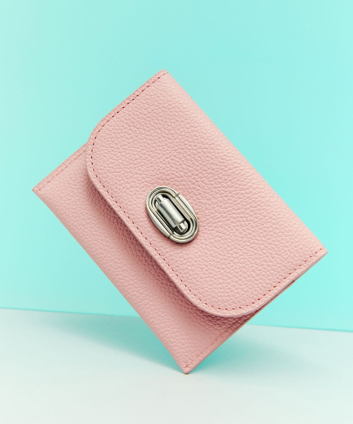 질스튜어트액세서리(JILLSTUART ACC) [AUBE] 가죽 오브 장식 2단 카드지갑 3color