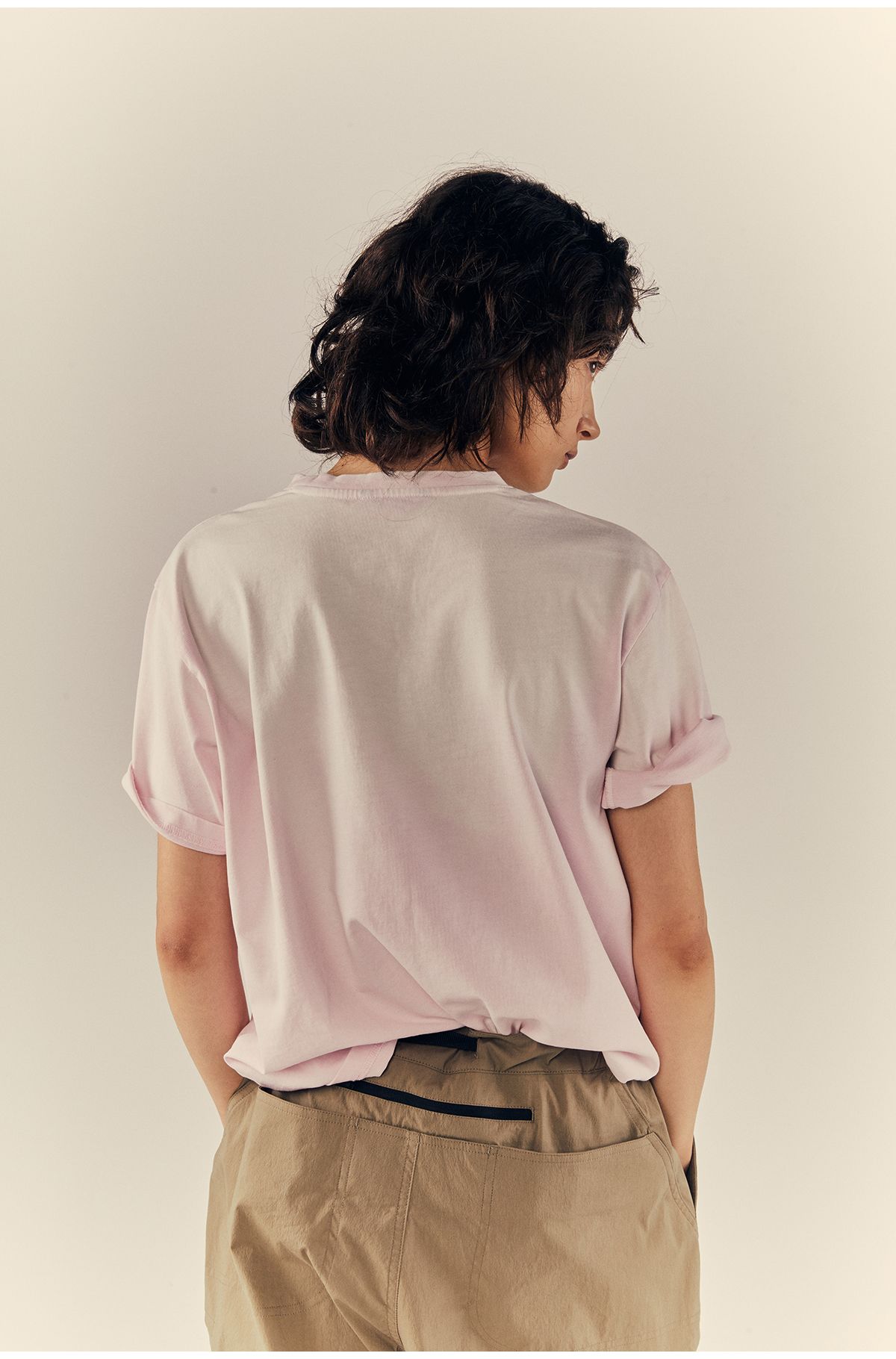 프라이데이세븐(FRIDAYSEVEN) 변온 describe short sleeve heat reactive pink