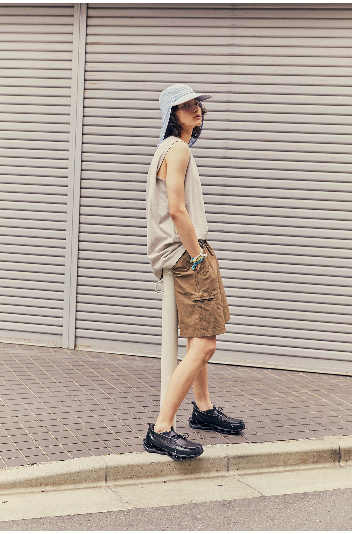 프라이데이세븐(FRIDAYSEVEN) 민소매 describe sleeveless beige