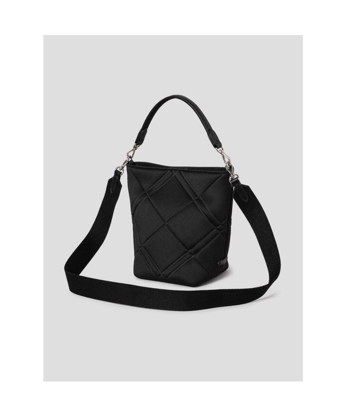 빈폴 액세서리(BEANPOLE ACCESSORY) 볼레 네오프렌 버킷백  블랙