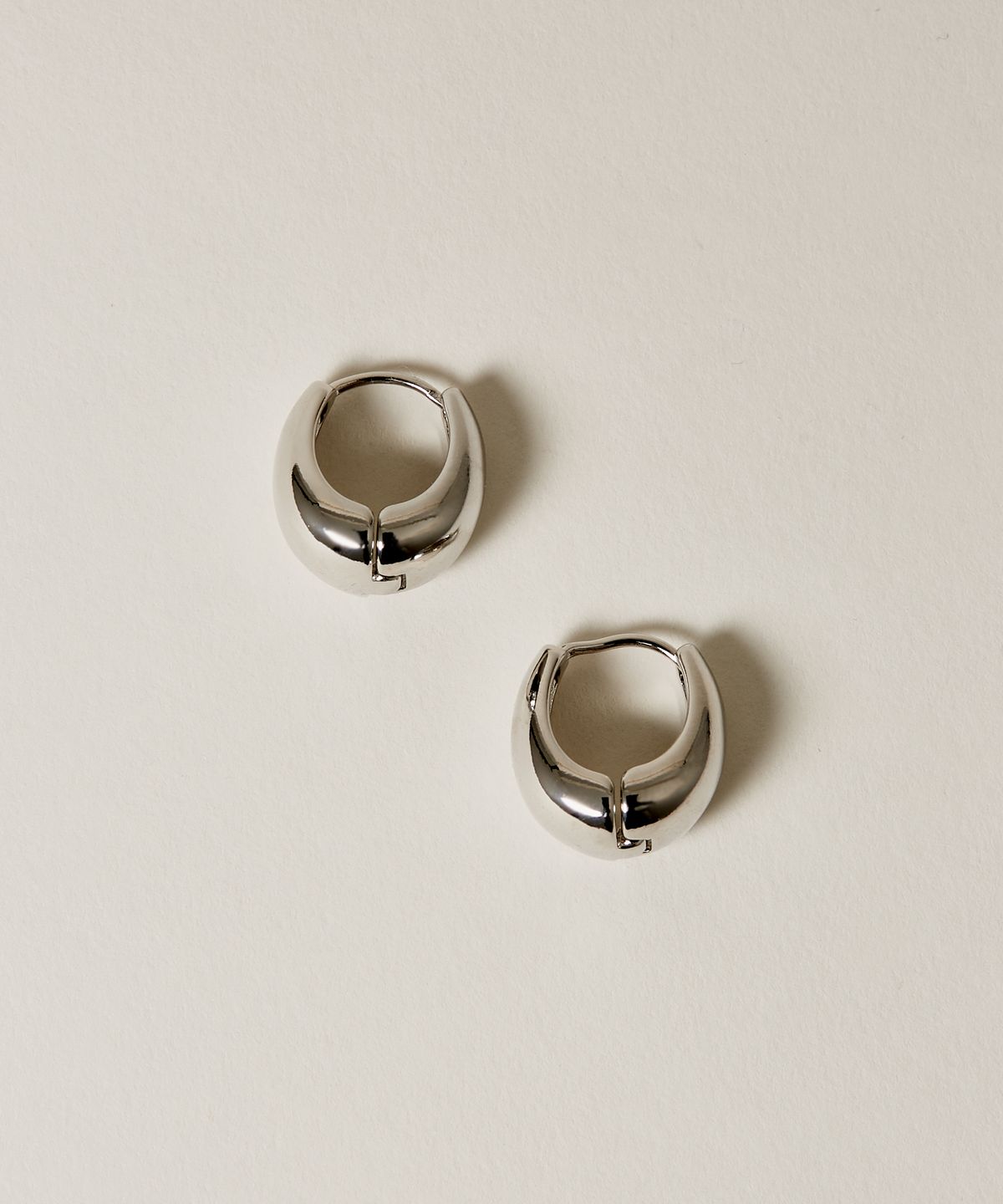 노비스도쿄(NOVICE TOKYO) 콤팩트 타원형 피어스(귀걸이) Compact Oval Pierce / Silver