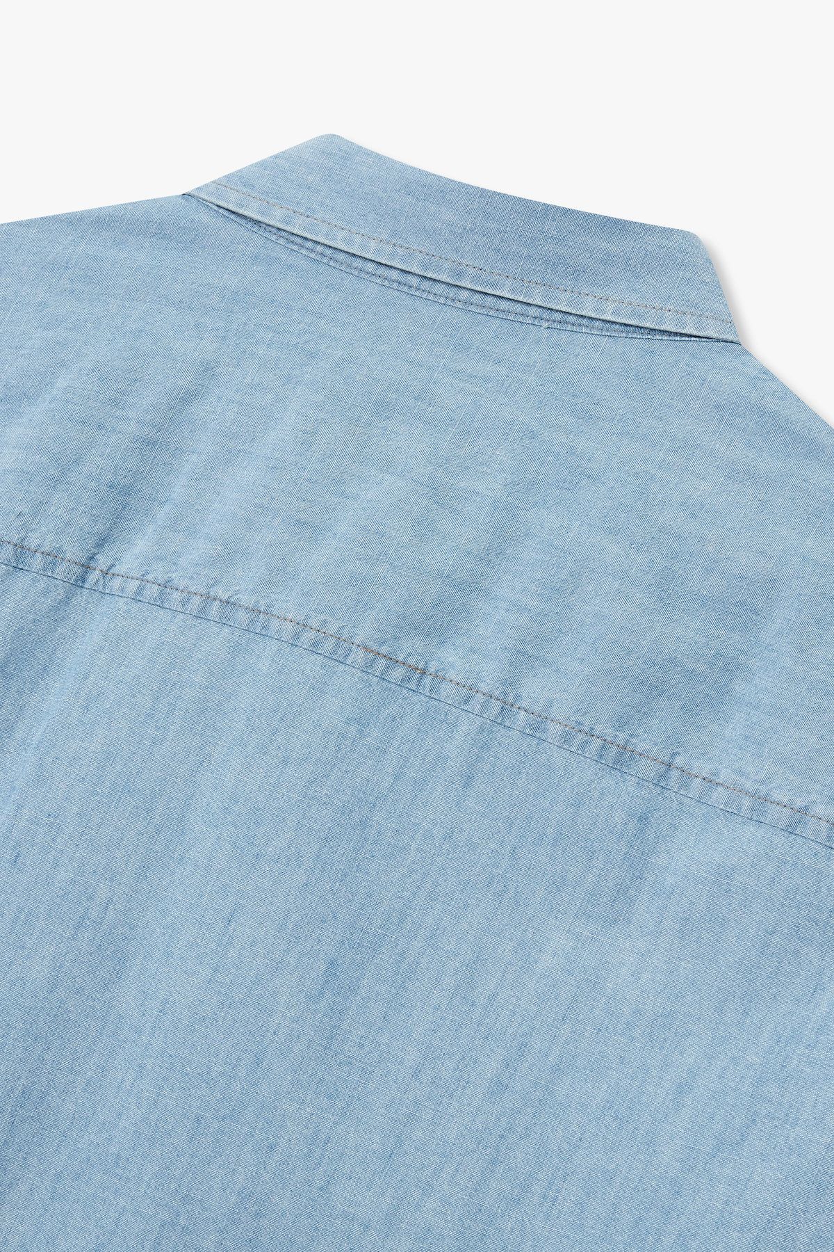 아르마니 익스체인지(ARMANI EXCHANGE) 남성 자수 로고 포켓 데님 셔츠_블루 A415320001