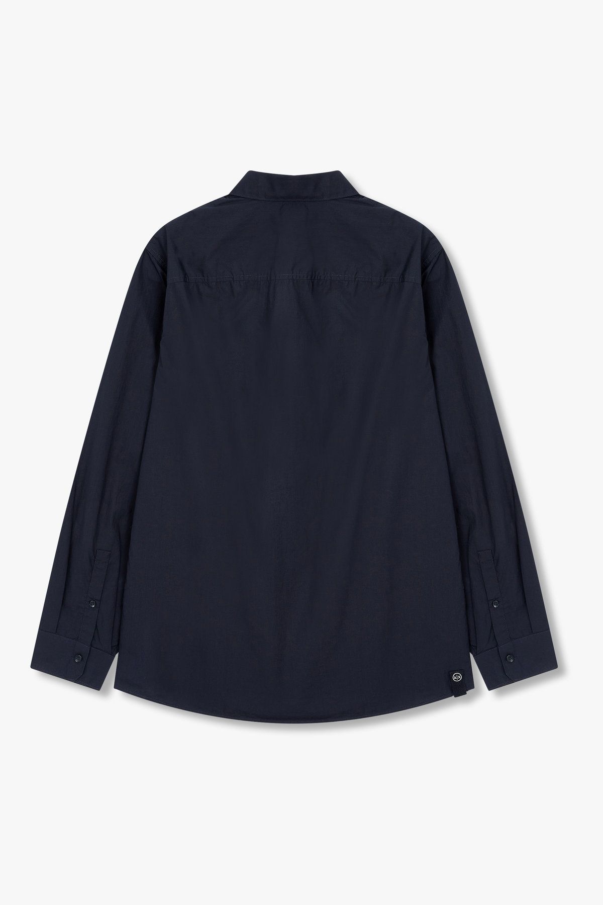 아르마니 익스체인지(ARMANI EXCHANGE) 남성 로고 프린트 포켓 코튼 셔츠_다크 네이비 A415320002