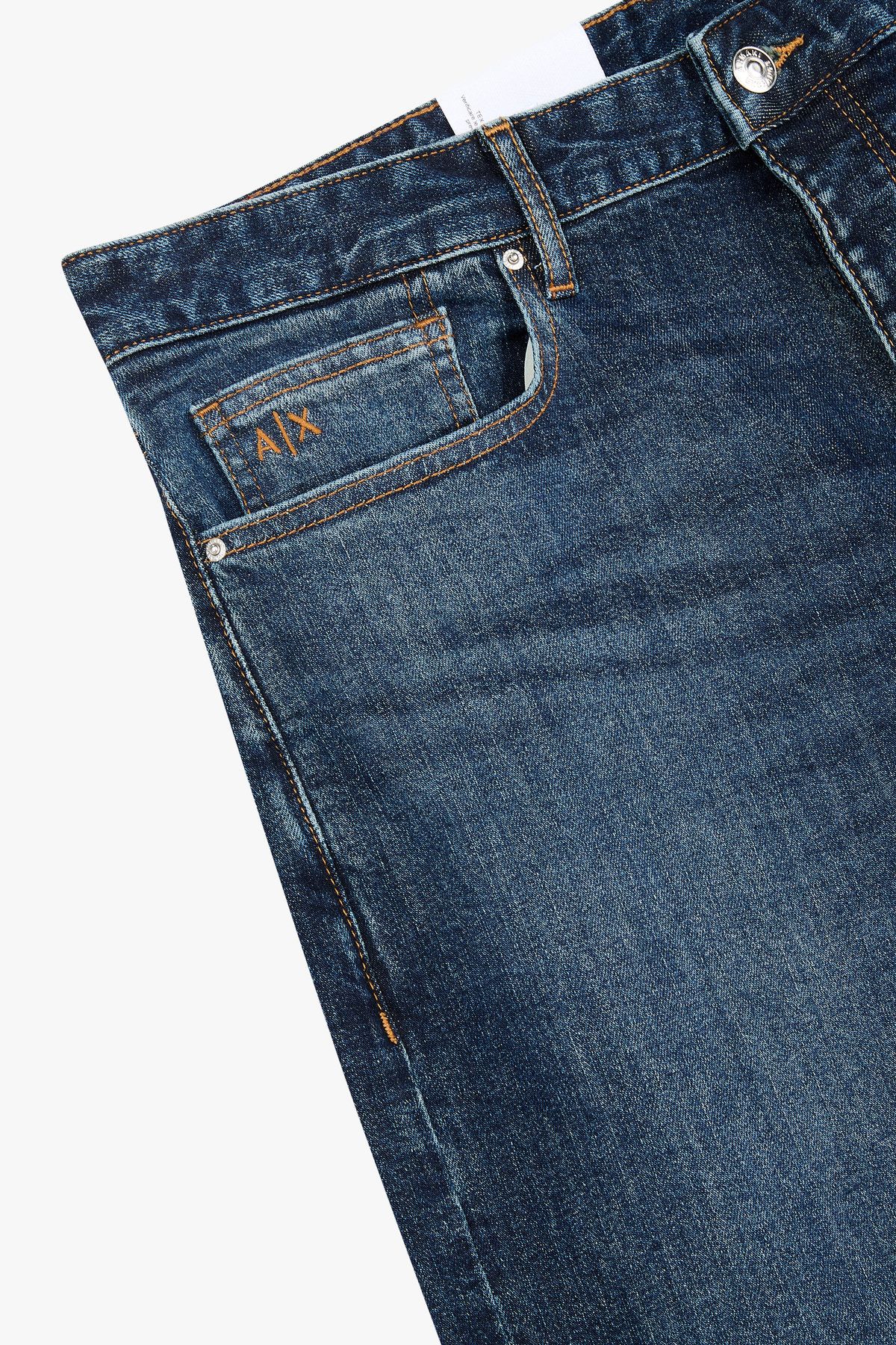아르마니 익스체인지(ARMANI EXCHANGE) 남성 워시드 테이퍼드 핏 데님 팬츠_다크블루 A415340011