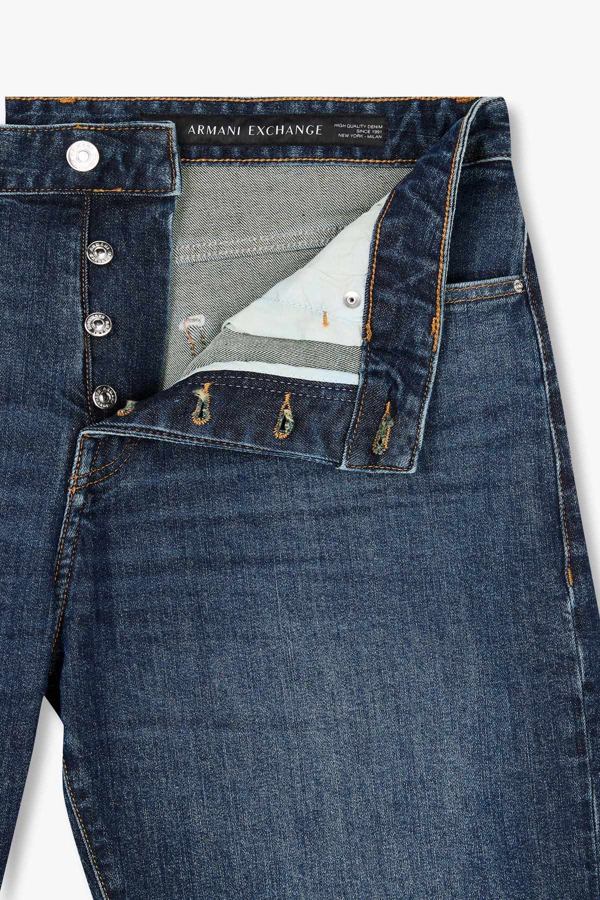 아르마니 익스체인지(ARMANI EXCHANGE) 남성 워시드 테이퍼드 핏 데님 팬츠_다크블루 A415340011