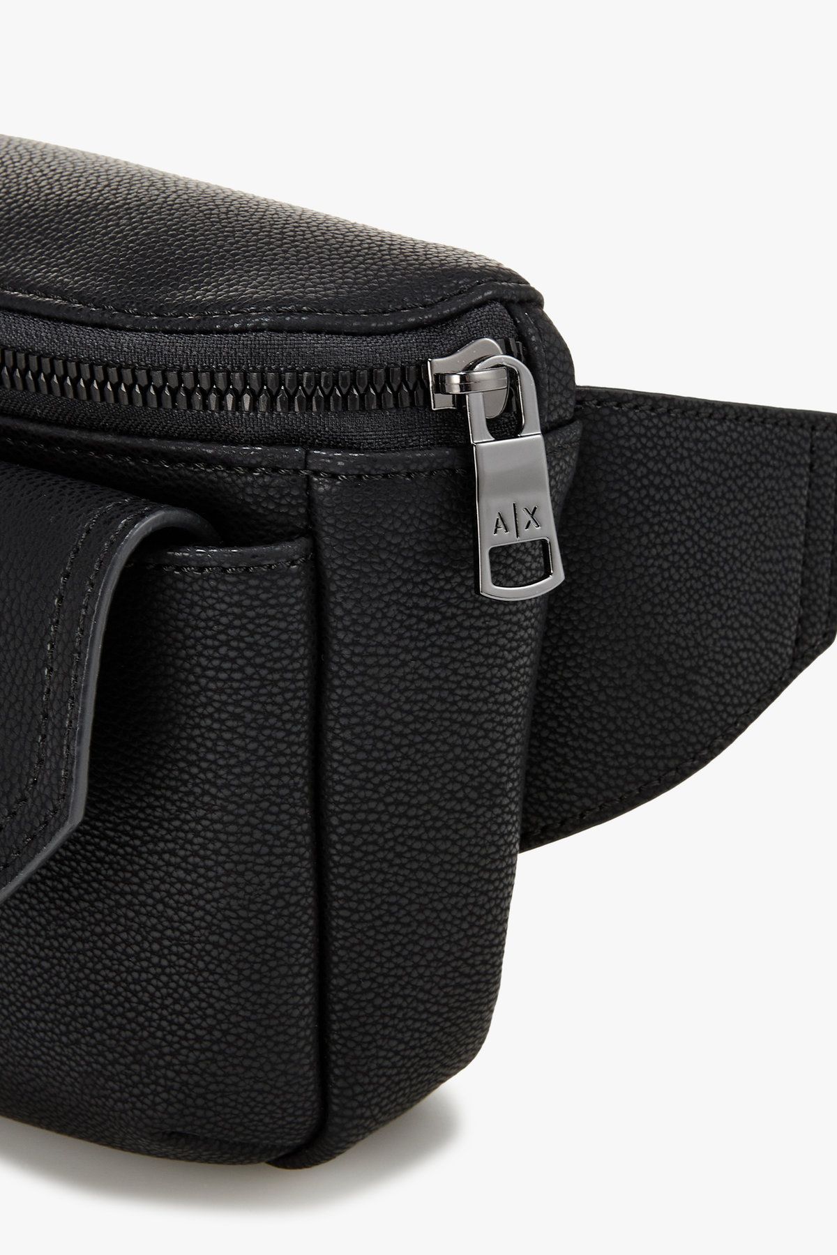 아르마니 익스체인지(ARMANI EXCHANGE) 남성 로고 포켓 범백_블랙 A415370003