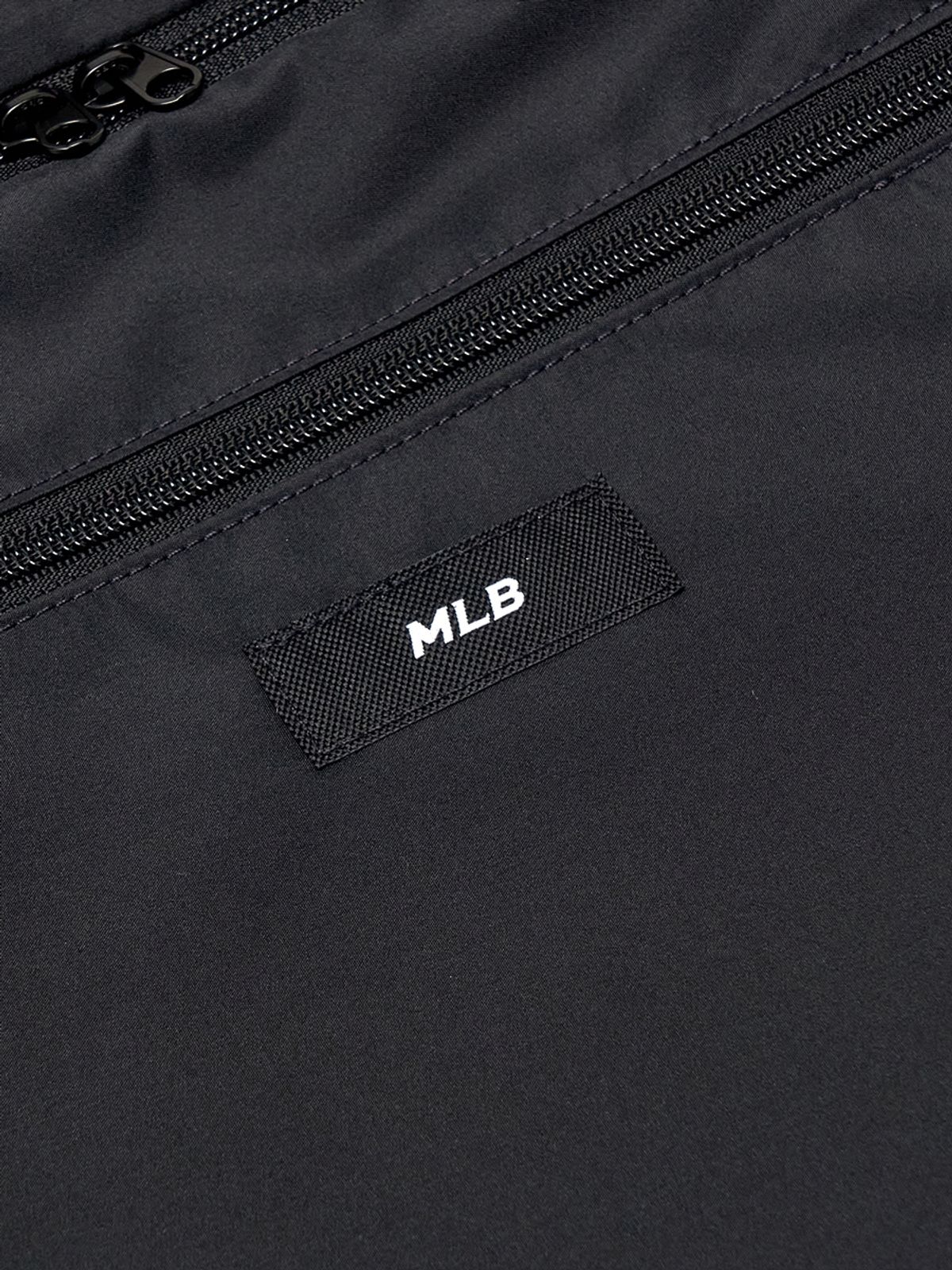 엠엘비(MLB) 모노그램 아웃도어 캐리어 26 NY (Black)