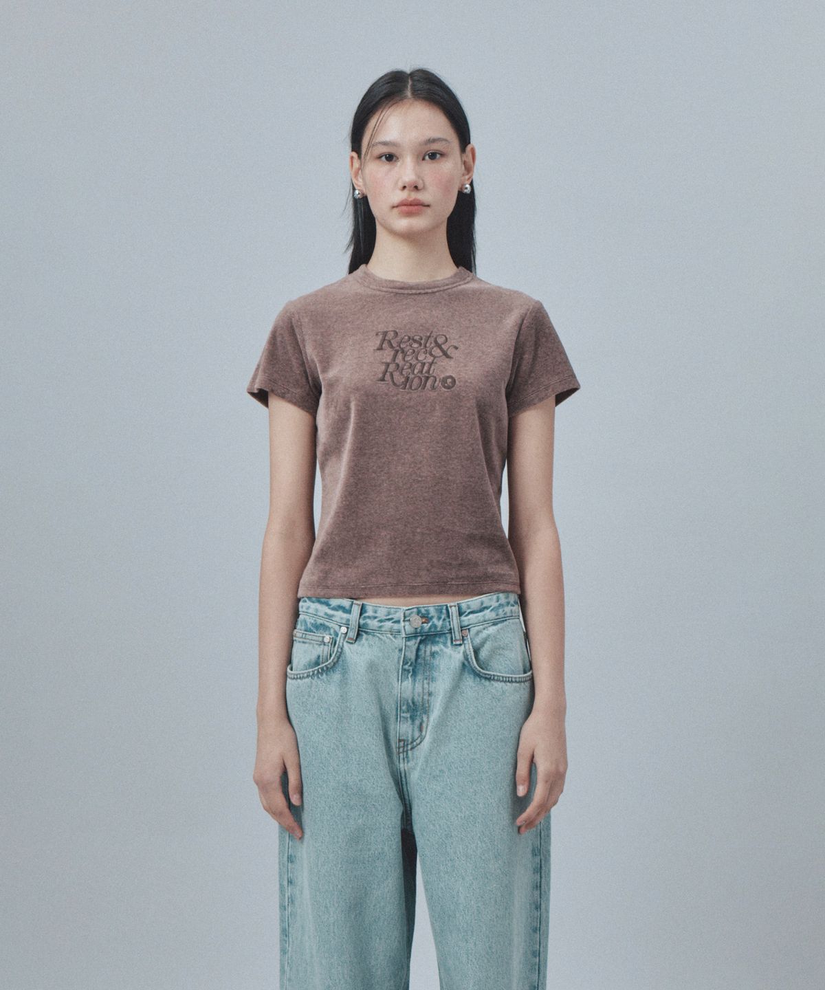 레스트앤레크레이션(REST&RECREATION) VELVET LOGO T-SHIRT - BROWN