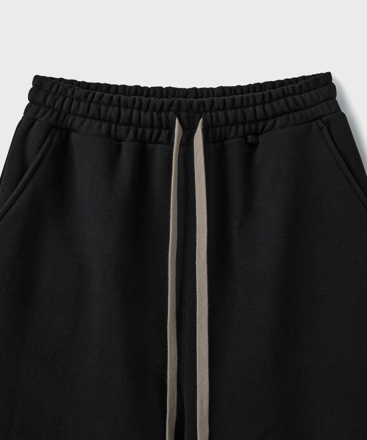 브랜디드(BRANDED) BERMUDA CARPENTER SWEAT SHORTS [BLACK]