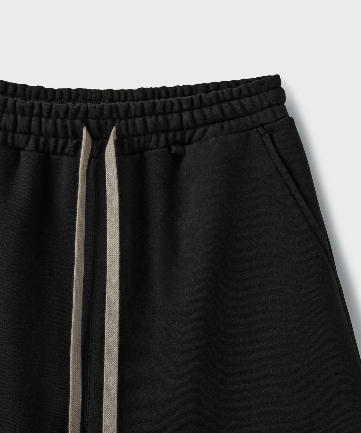 브랜디드(BRANDED) BERMUDA CARPENTER SWEAT SHORTS [BLACK]