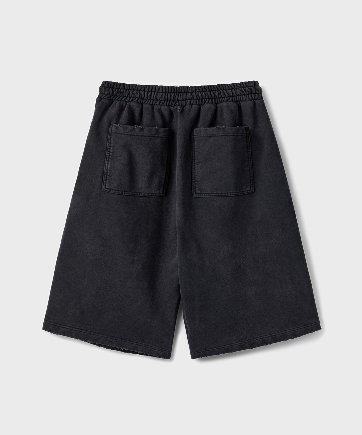 브랜디드(BRANDED) BERMUDA ONE TUCK SWEAT SHORTS [DYED BLACK]